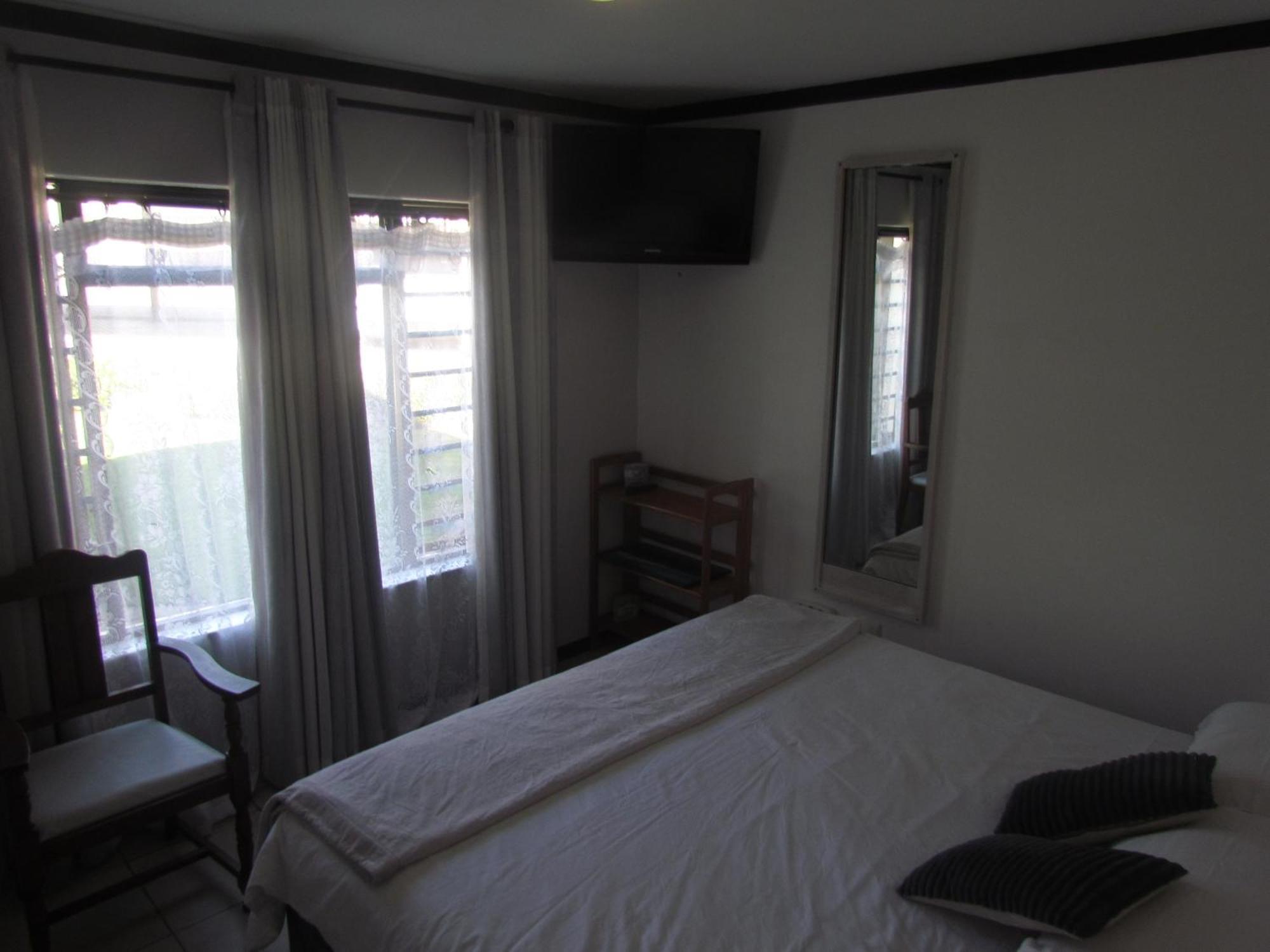 Santini Lace Self Catering Unit Плеттенберг-Бей Экстерьер фото