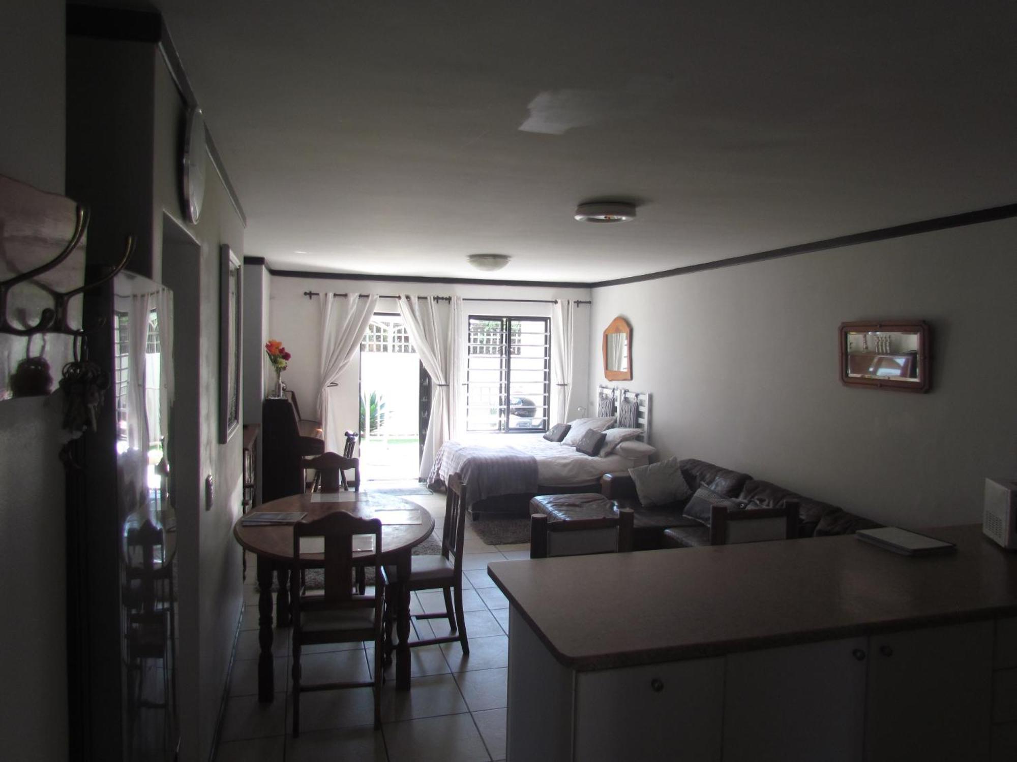 Santini Lace Self Catering Unit Плеттенберг-Бей Экстерьер фото